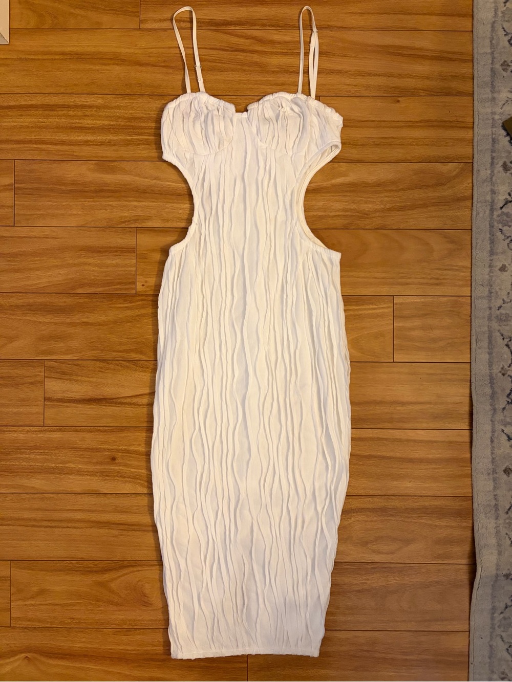 PrettyLittleThing White Textured Cutout Midi Dress